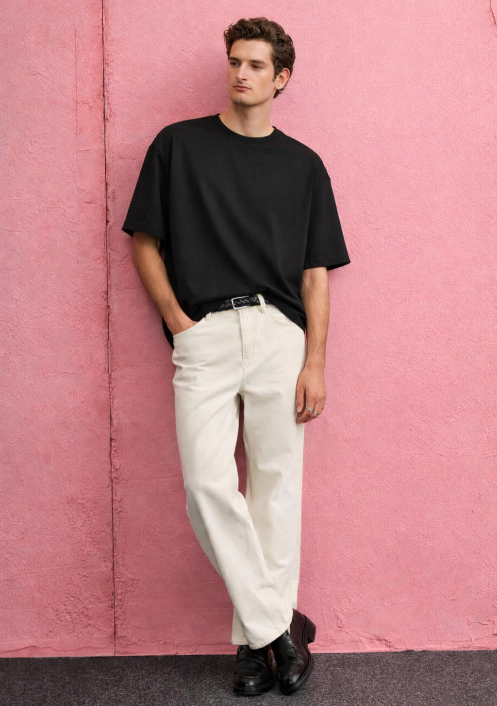 Montx Classic Boxy Fit T-Shirt - Black Color - Montx The Clothing Brand