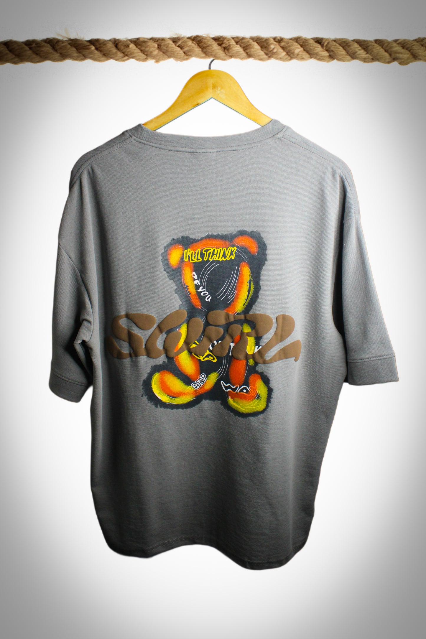 Montx Men's Polar Bear Design T-shirt Loose Fit Street Style - Grey Color