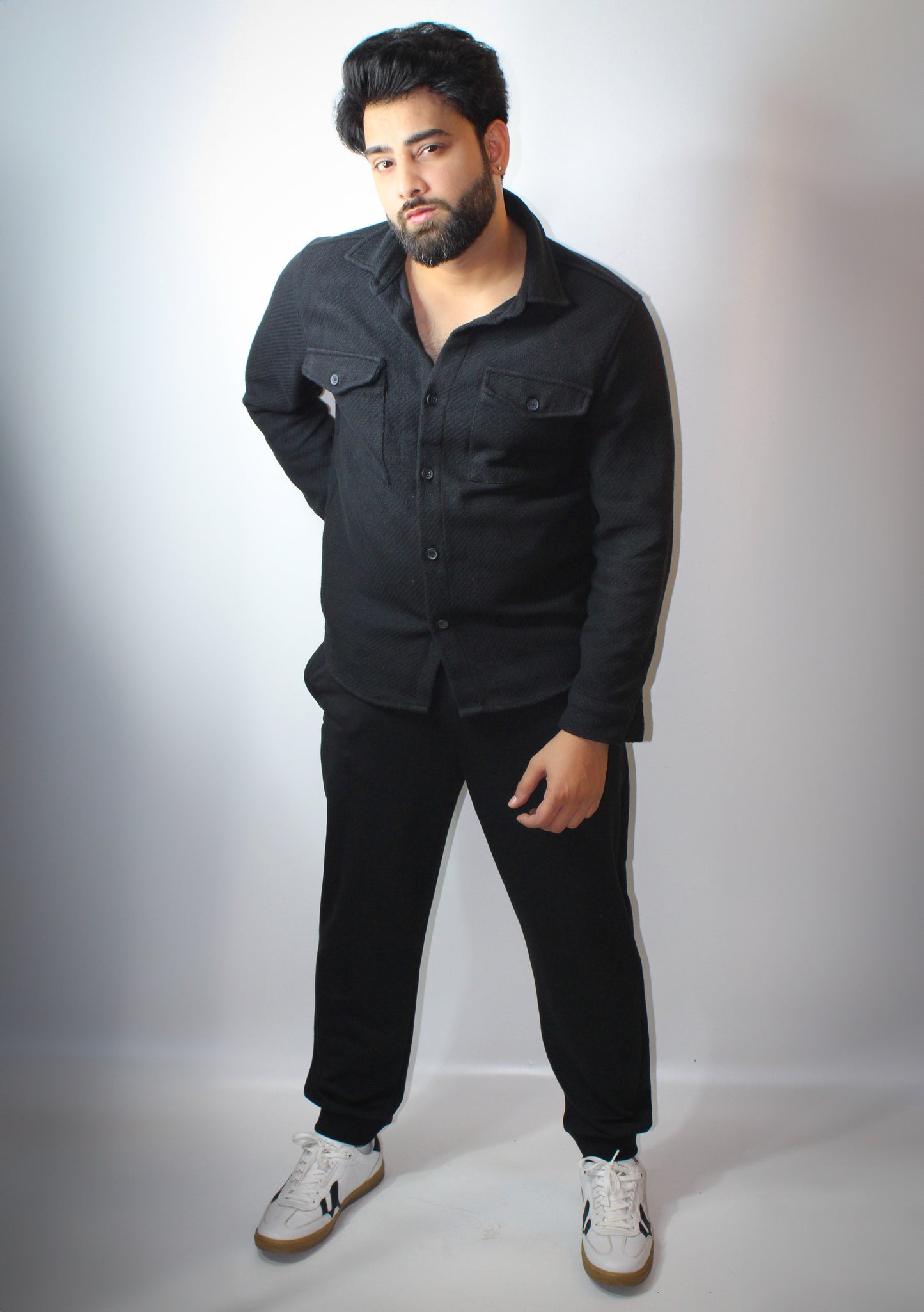 Montx Essential Black Joggers – Everyday Comfort, Timeless Style