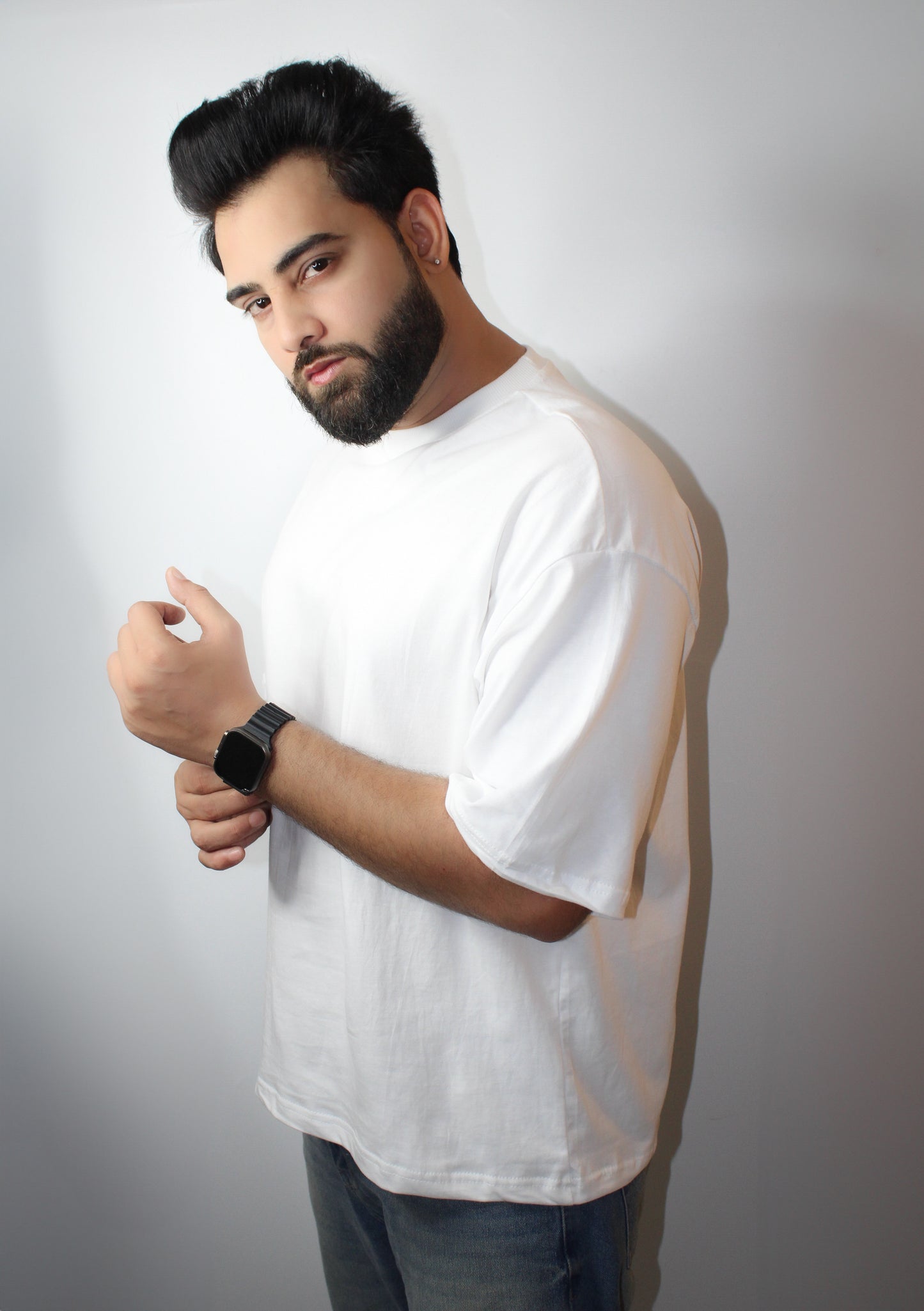 Montx Classic Boxy Fit T-Shirt - White Color