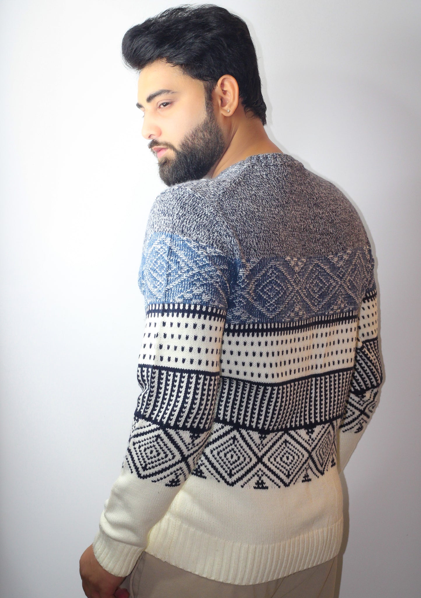 Montx Navy & Off-White Patterned Sweater – Winter Comfort in Style